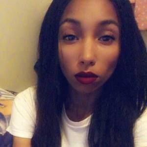 Meet your Posher, Jeannette